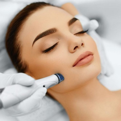 الوخز بالإبر الدقيقة مع (PRP) في الرياض